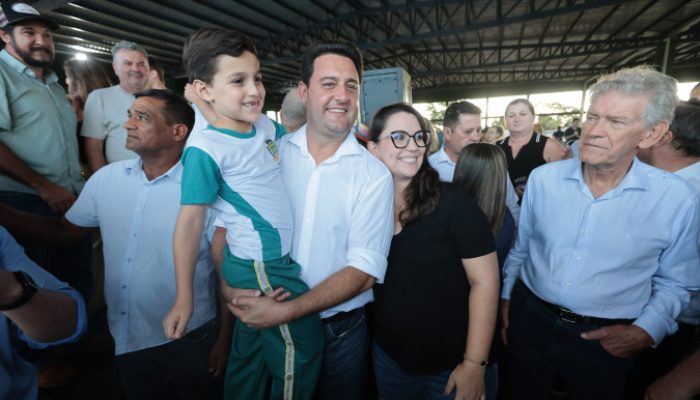 O governador do Paraná, Carlos Massa Ratinho Junior, participa nesta sexta-feira (27), da assina...