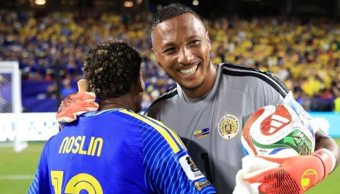 Goleiro de Curaçao garante ponto histórico com 15 defesas  • Divulgação/Fifa