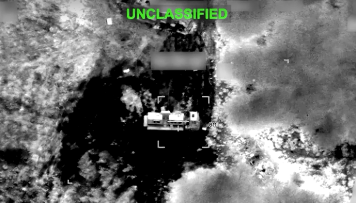 Imagens divulgadas pelo Comando Central dos EUA mostram ataques a veículos estacionados  • Re...