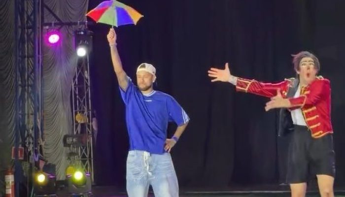 Neymar leva família ao circo e participa do espetáculo  • Reprodução / Circo Stankowich