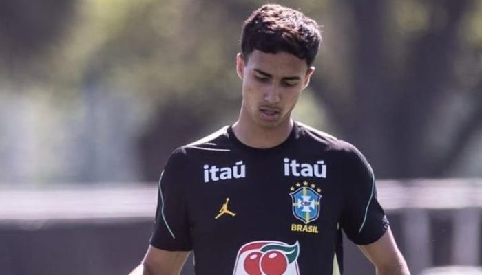Vitor Reis chegou a aparecer na última convocação da Seleção Brasileira  • Rafael Ribeiro...