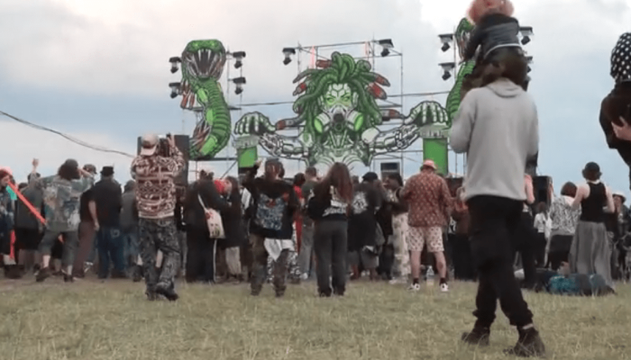 Rave ilegal na França reúne 20 mil pessoas em meio a risco de explosão  • CNN Newsource