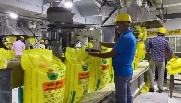 Índia depende da importação de fertilizantes para abastecer agricultura interna  • ANI via ...