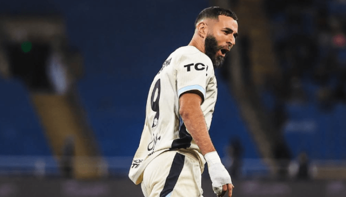 Benzema fez 3 gols em apenas 35 minutos de jogo  • Reprodução/Instagram