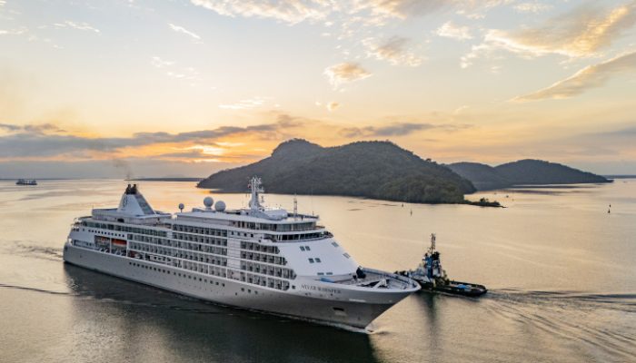 Navio de cruzeiros traz turistas da América do Norte e da Europa ao litoral do ParanáFoto: Clau...