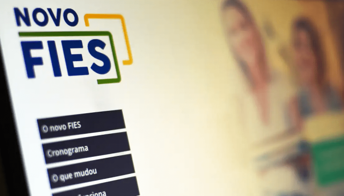 Fies permite que estudantes financiem curso de graduação nas universidades privadas  • Marce...