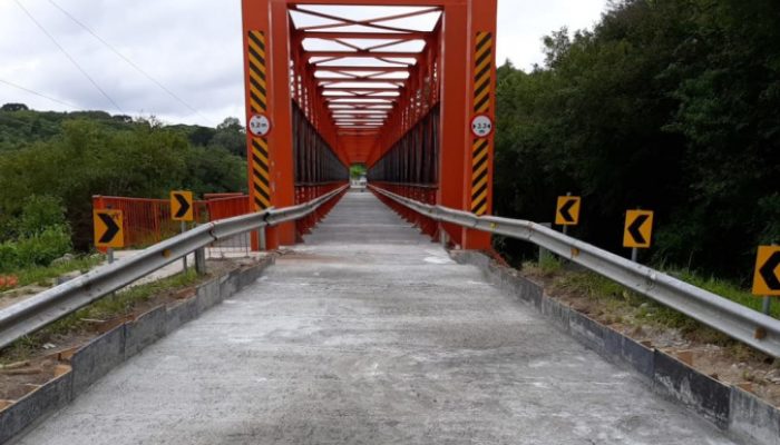 Ponte do Rio da Várzea continua interditada no período noturno até a sexta-feiraFoto: DER