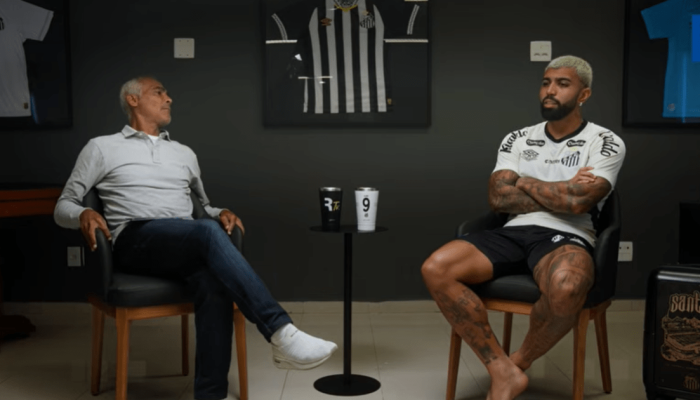 Romário entrevistou Gabigol, atacante do Santos  • Foto: Reprodução/Romario TV